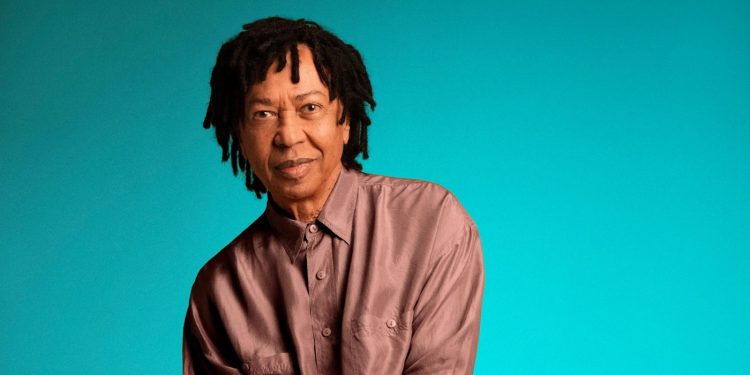 Djavan cancela show em Angola devido ao 'contexto sanitário' na África; país vizinho enfrenta surto de ebola